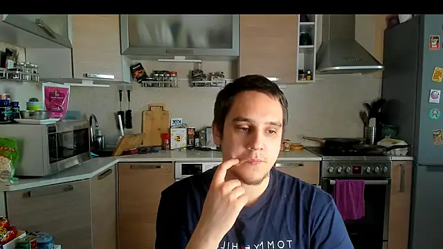 Snapshot of Bear_Beer130 chatting on June 2026 05:22:01 PM Bear Beer130 online show from June 2026 05:22:01 PM