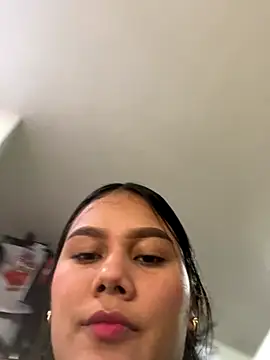 burbuja02 online show from December 2025 07:53:02 PM