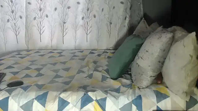 SEXYHUGEASS21 online show from October 2025 06:42:02 AM