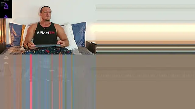 Snapshot of Ryam_Coast chatting on February 2026 01:44:02 AM Ryam Coast online show from February 2026 01:44:02 AM