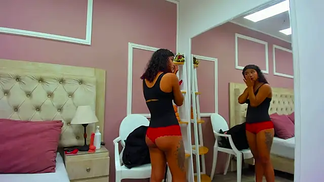 Snapshot of merlyaluna chatting on September 2025 11:15:01 PM merlyaluna online show from September 2025 11:15:01 PM