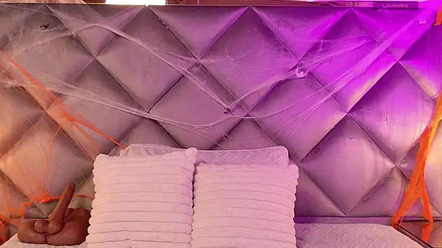 gemma sm online show from October 2025 02:52:01 AM