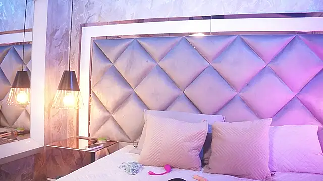 Snapshot of gemma_sm chatting on February 2026 03:06:01 AM gemma sm online show from February 2026 03:06:01 AM