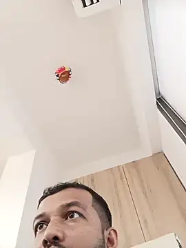 VJ17 online show from November 2025 04:58:02 AM