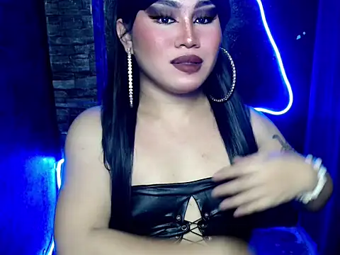 pretty lassy online show from October 2025 08:04:02 AM