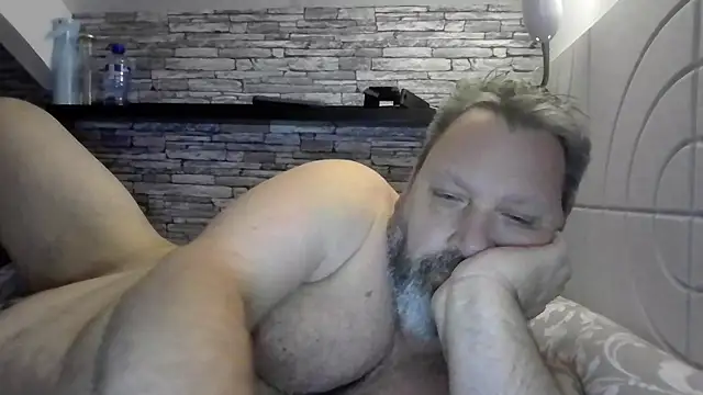 Snapshot of BigMan738@xh chatting on May 2026 10:28:02 PM BigMan738xh online show from May 2026 10:28:02 PM