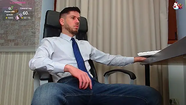 Snapshot of JonahShaw chatting on December 2025 05:45:02 AM JonahShaw online show from December 2025 05:45:02 AM