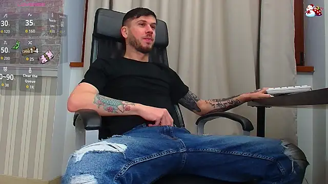 Snapshot of JonahShaw chatting on December 2025 05:36:02 AM JonahShaw online show from December 2025 05:36:02 AM