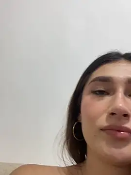 Isa Villamarin online show from September 2025 10:04:01 PM