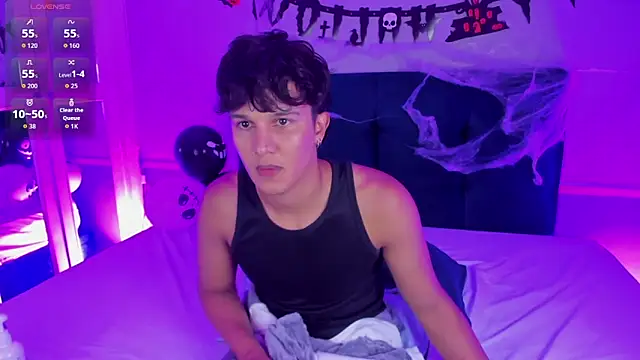 Leo Savage  online show from October 2025 04:04:01 AM