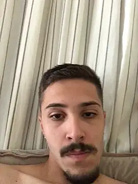 henriquexz244 online show from January 2026 06:57:02 PM