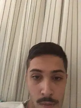 henriquexz244 online show from April 2026 07:16:01 PM