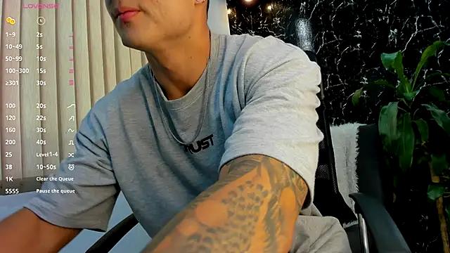 Alexander ferre online show from September 2025 01:49:01 PM