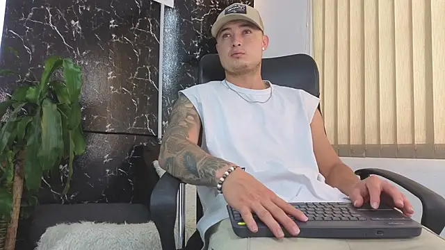 Alexander ferre online show from April 2026 01:40:01 PM