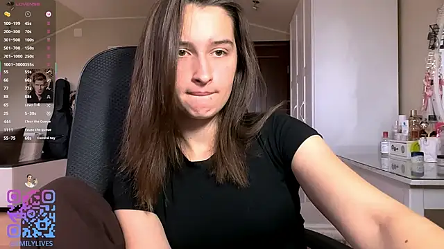 Snapshot of DarlineBrustera chatting on April 2026 02:23:02 PM DarlineBrustera online show from April 2026 02:23:02 PM