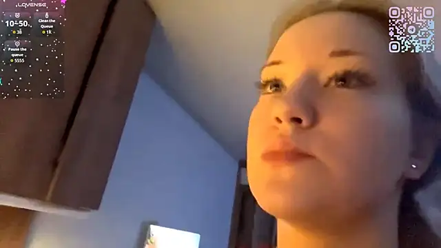 PandaFluff online show from March 2026 05:51:01 PM