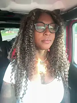 MistiSavannah online show from June 2026 12:44:01 PM