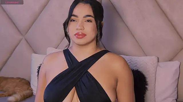 CharlotteeBrownn online show from November 2025 07:03:01 PM