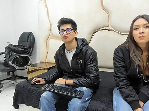 Noa Arez online show from October 2025 03:01:02 AM