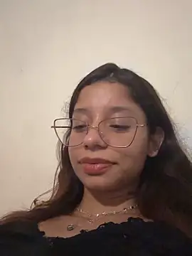 FadaPerigosa online show from April 2026 03:15:01 AM