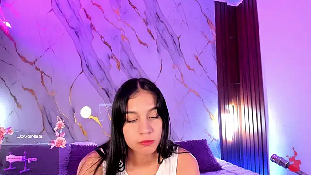 Emmiicute online show from April 2026 01:42:02 AM