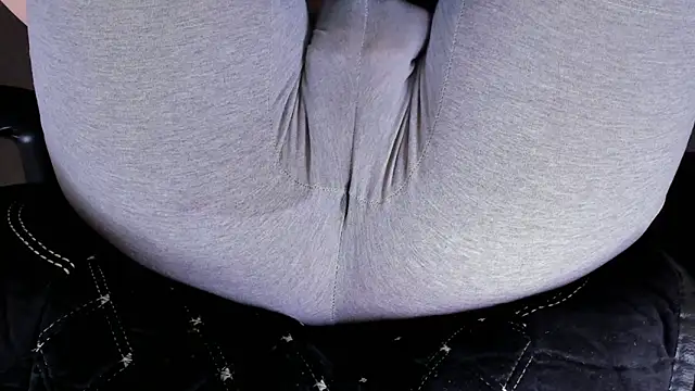 Snapshot of Cameltoe_squirt_inPants chatting on October 2025 11:29:02 AM Cameltoe squirt inPants online show from October 2025 11:29:02 AM