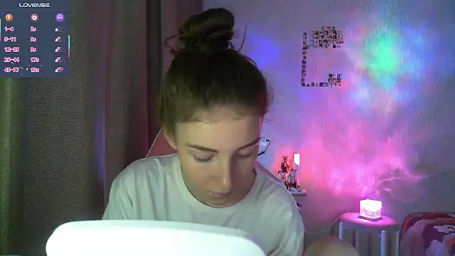 Snapshot of eskatmi chatting on March 2026 02:02:01 AM eskatmi online show from March 2026 02:02:01 AM