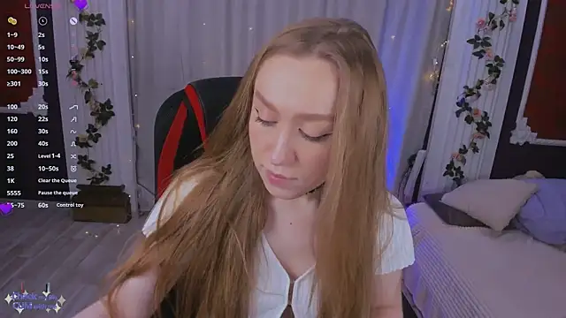 Snapshot of -Seava chatting on September 2025 01:46:01 PM -Seava online show from September 2025 01:46:01 PM