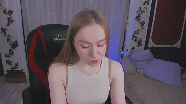 Snapshot of -Seava chatting on November 2025 05:14:01 PM -Seava online show from November 2025 05:14:01 PM