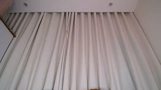 Liz Hu online show from February 2025 10:21:01 AM