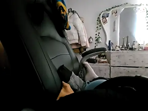 deviansilva online show from April 2026 08:34:01 AM