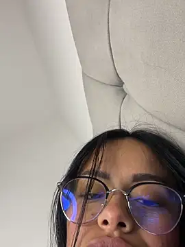 Snapshot of Melissa_coch chatting on November 2025 03:50:01 AM Melissa coch online show from November 2025 03:50:01 AM