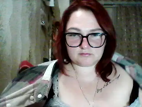 AngelQSky online show from September 2025 06:02:02 PM