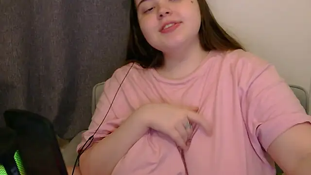 brattyprincessemma online show from December 2025 06:28:01 PM