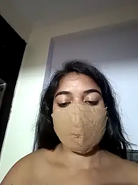 Little toy girl online show from October 2025 12:36:01 PM