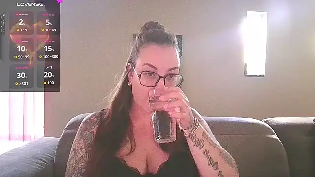 Miss Lucifer6 online show from September 2025 02:44:02 PM