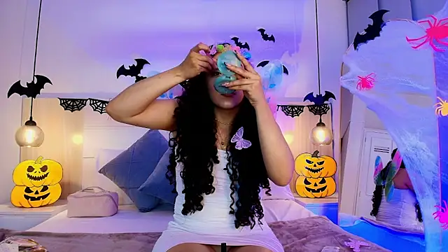 alehia cute online show from October 2025 08:43:01 PM