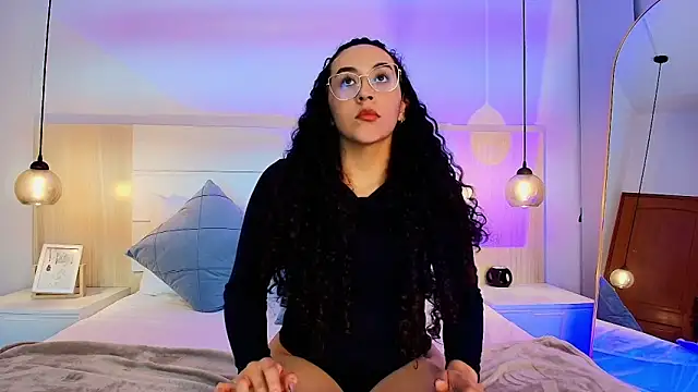 alehia cute online show from November 2025 06:12:01 PM