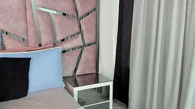 HaileyDuke online show from October 2025 12:23:01 PM