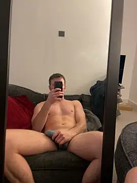 AndyArno2533 online show from December 2025 05:28:02 PM