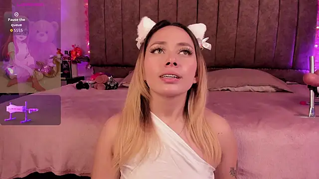 LanaMills  online show from July 2026 04:49:02 AM