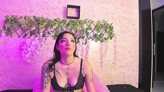 ImEmily444 online show from October 2025 02:00:01 AM