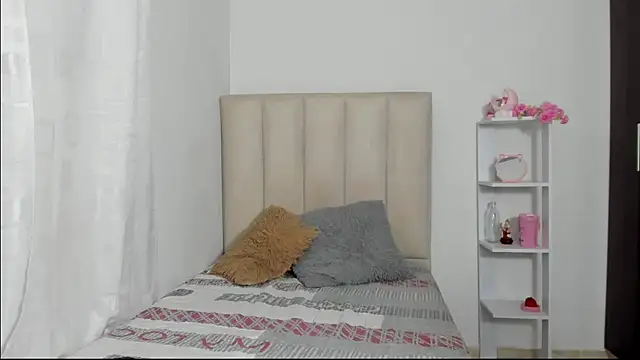 ImEmily444 online show from November 2025 12:02:01 AM