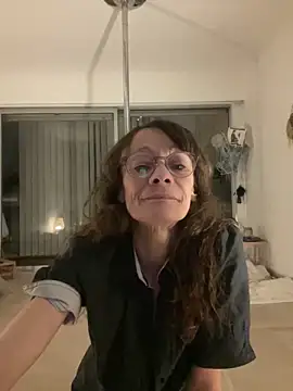 Chris06d22xh online show from March 2026 09:21:02 PM