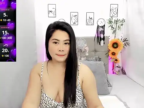 Snapshot of Ccinamonjazz chatting on April 2026 02:12:01 PM Ccinamonjazz online show from April 2026 02:12:01 PM