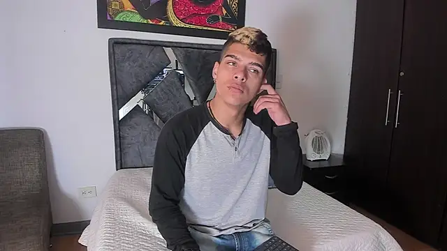 wyatt 3 online show from October 2025 03:14:01 PM