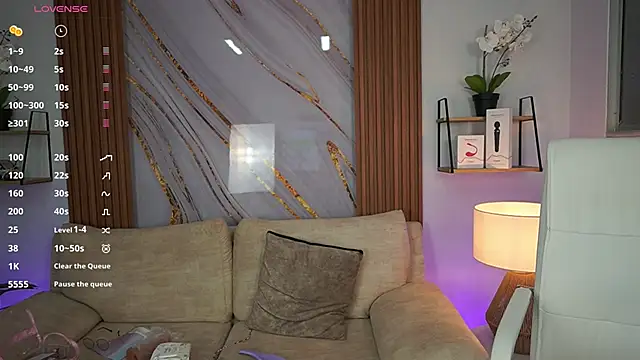 MilaCrave online show from September 2025 11:48:01 AM