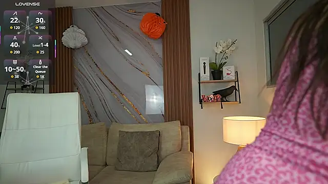 MilaCrave online show from October 2025 11:34:02 AM