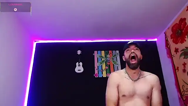 ingrid zese  online show from October 2025 01:11:02 PM