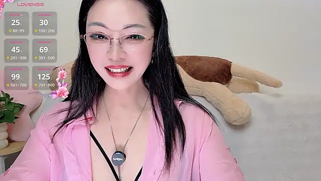 Hua Hua 0 online show from September 2025 12:20:01 PM